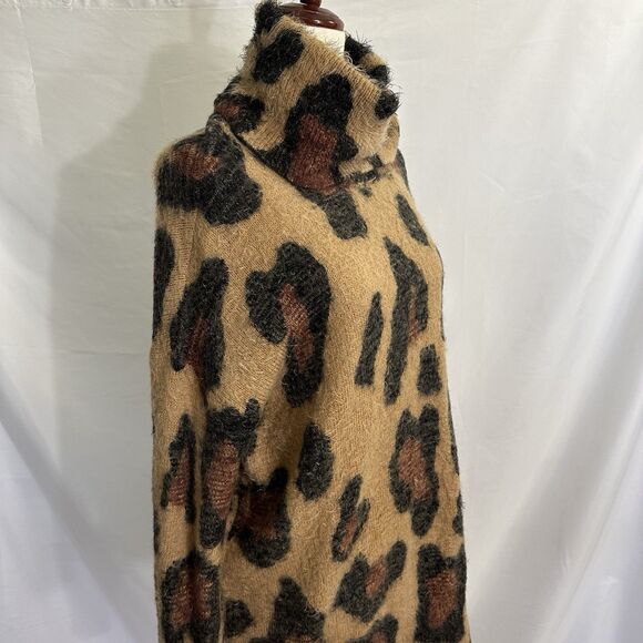 Show Me your Mumu Fatima Animal Print Turtleneck Sweater Womens MEDIUM - Picture 4 of 8
